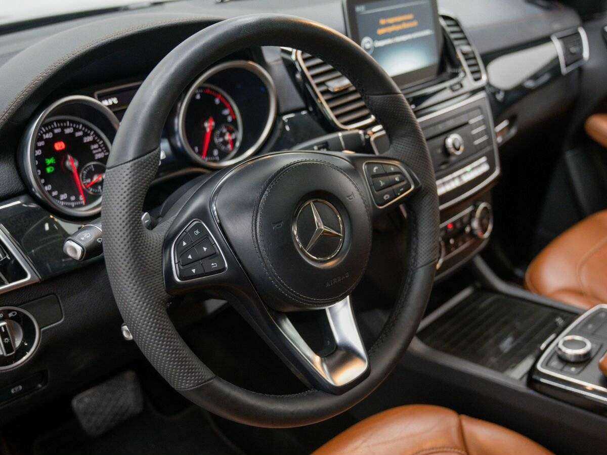 Mercedes-Benz GLS с пробегом — 2016 год. Фото: #20