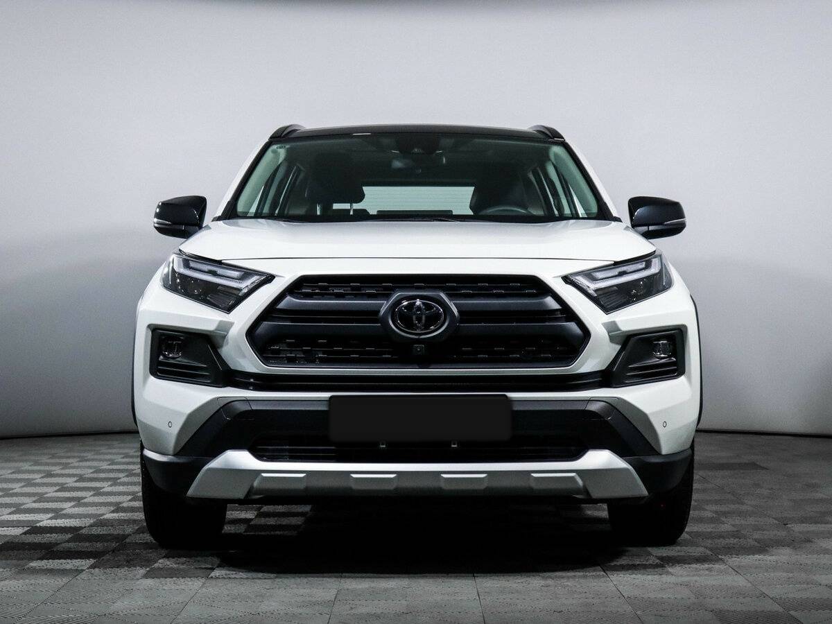 Toyota RAV4 с пробегом — 2025 год. Фото: #1