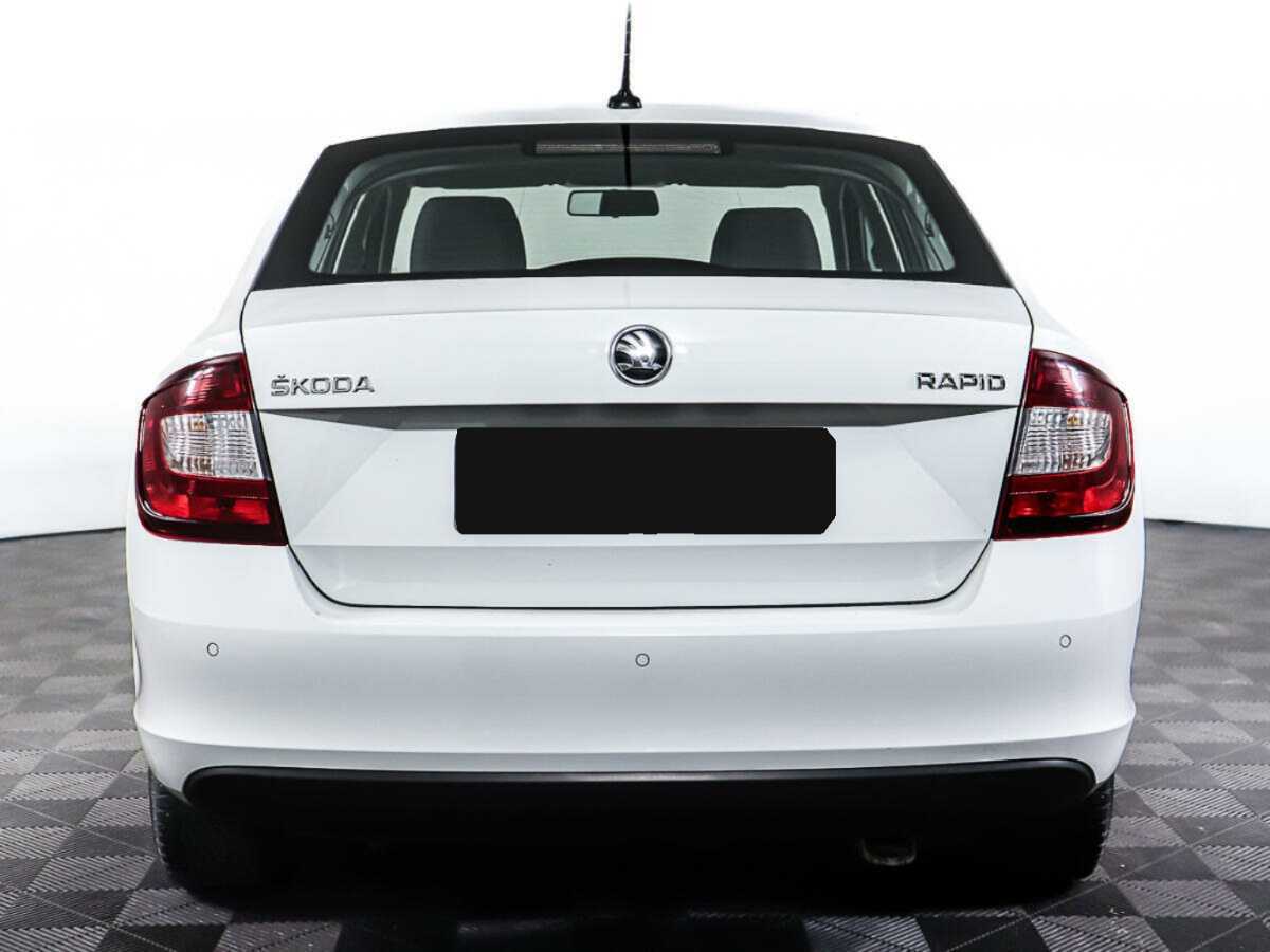 Skoda Rapid с пробегом — 2019 год. Фото: #4