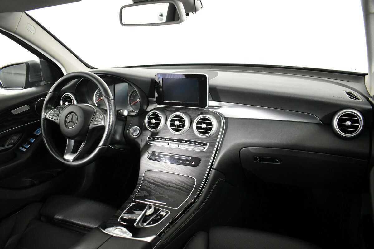 Mercedes-Benz GLC с пробегом — 2015 год. Фото: #9