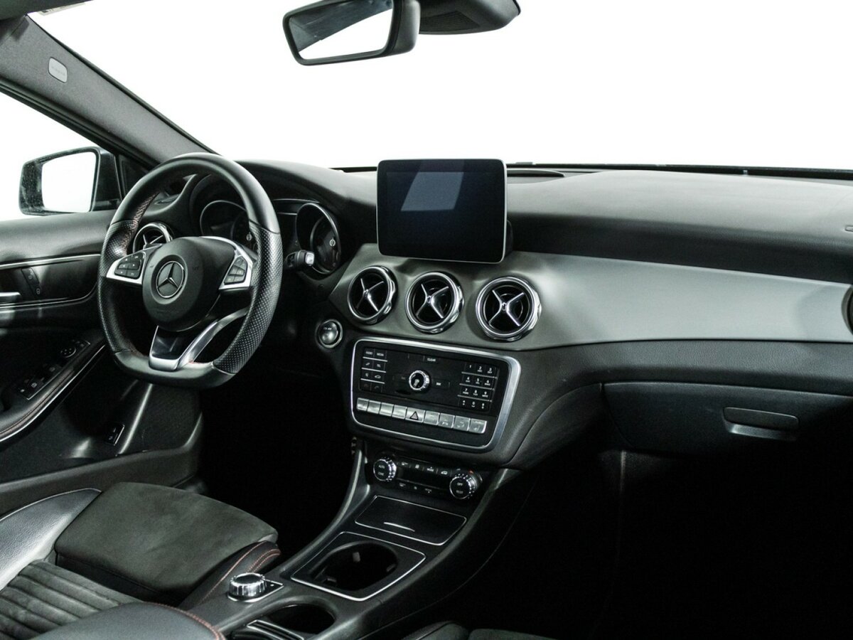 Mercedes-Benz GLA с пробегом — 2017 год. Фото: #8