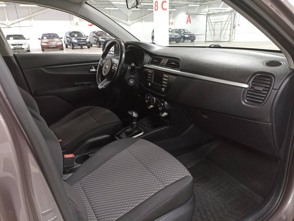 Kia Rio с пробегом — 2019 год. Фото: #10