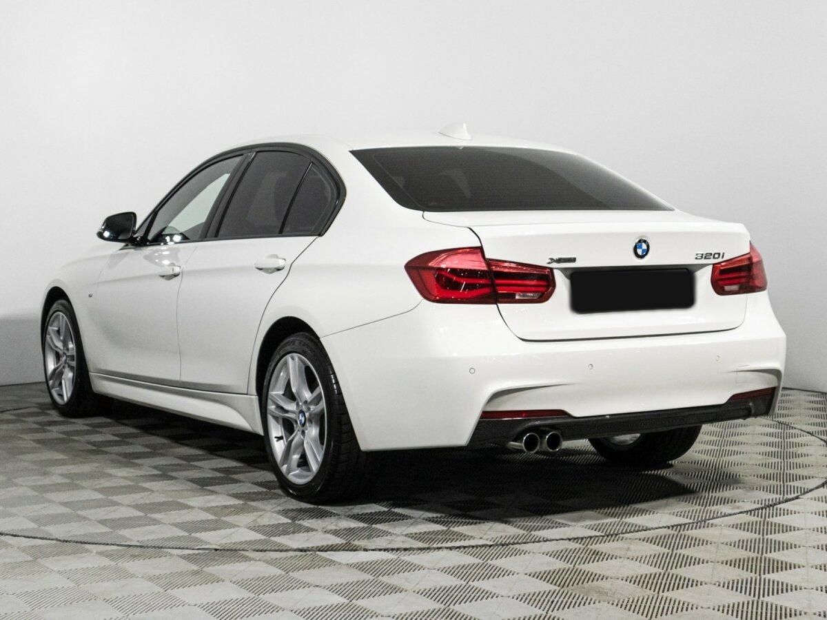 BMW 3 серии с пробегом — 2016 год. Фото: #6