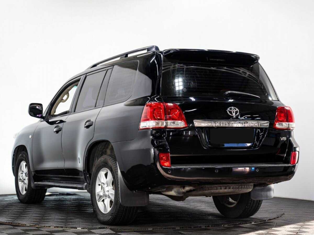 Toyota Land Cruiser с пробегом — 2011 год. Фото: #5