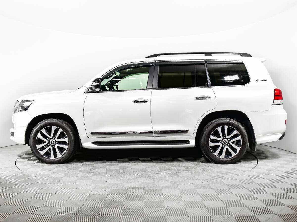 Toyota Land Cruiser с пробегом — 2017 год. Фото: #7