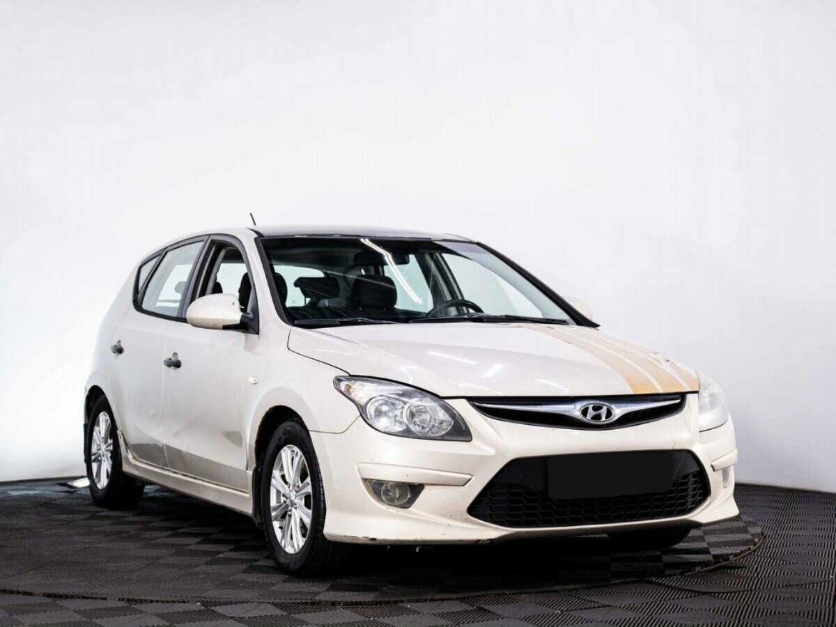 Hyundai i30 с пробегом — 2010 год. Фото: #2