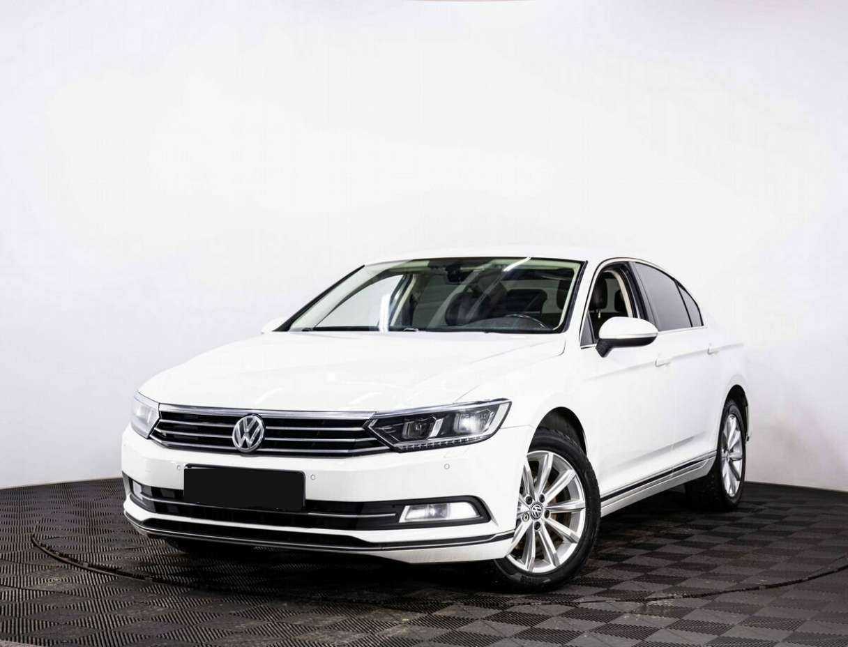 Volkswagen Passat с пробегом — 2016 год. Фото: #0