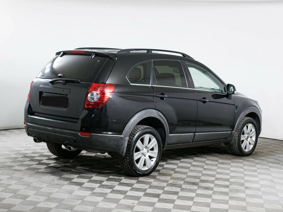Chevrolet Captiva с пробегом — 2008 год. Фото: #4
