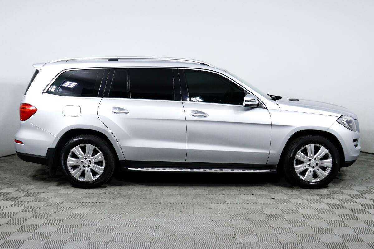 Mercedes-Benz GL-Класс с пробегом — 2013 год. Фото: #3