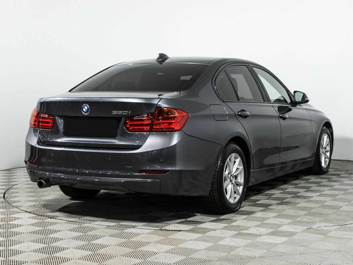 BMW 3 серии с пробегом — 2014 год. Фото: #4