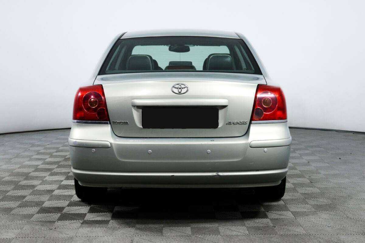 Toyota Avensis с пробегом — 2005 год. Фото: #5