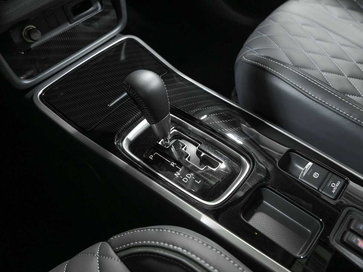 Mitsubishi Outlander с пробегом — 2022 год. Фото: #12