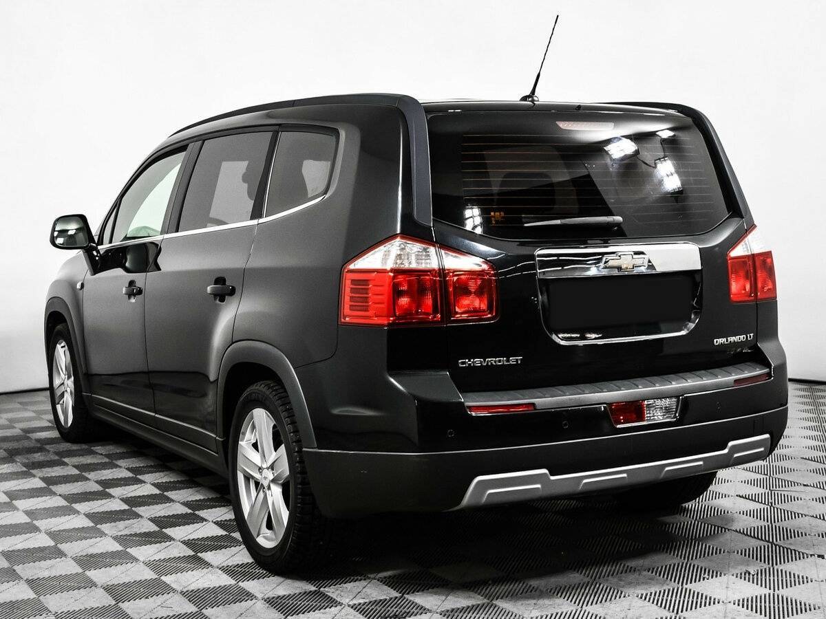 Chevrolet Orlando с пробегом — 2012 год. Фото: #6