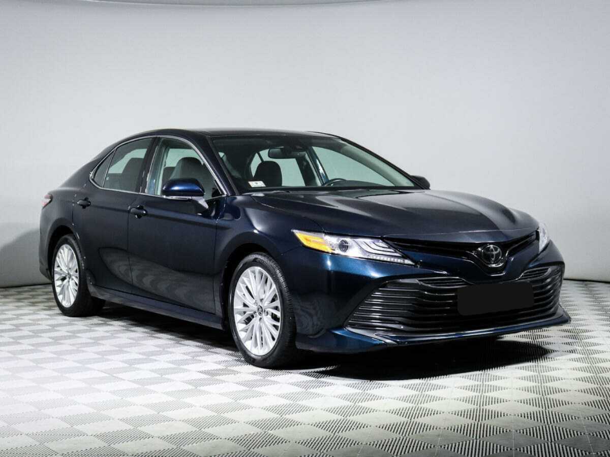 Toyota Camry с пробегом — 2020 год. Фото: #2