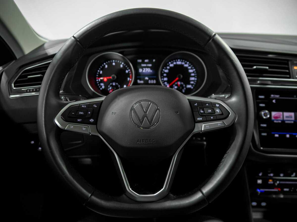 Volkswagen Tiguan с пробегом — 2022 год. Фото: #6