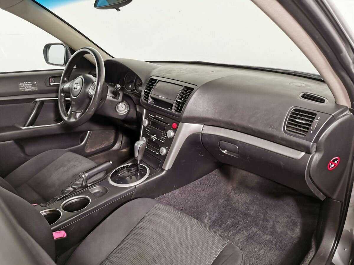 Subaru Legacy с пробегом — 2006 год. Фото: #8
