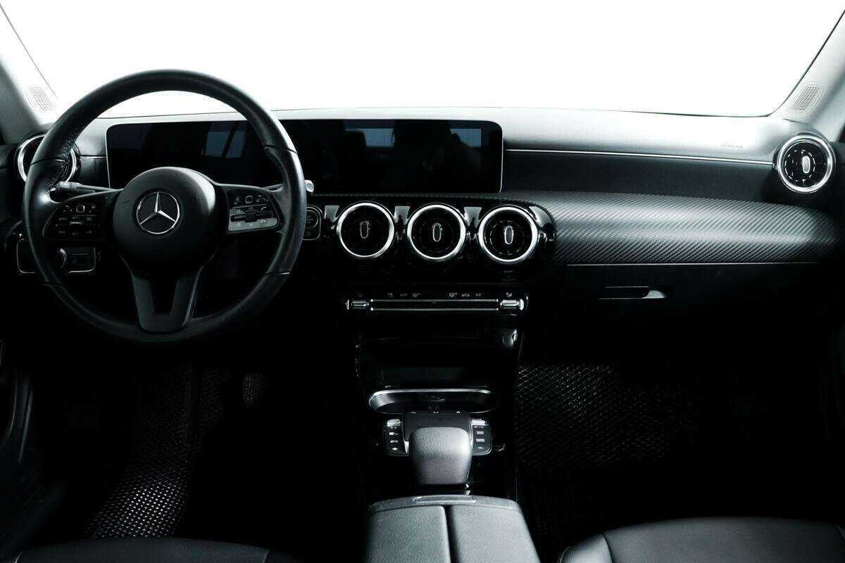 Mercedes-Benz CLA с пробегом — 2020 год. Фото: #10