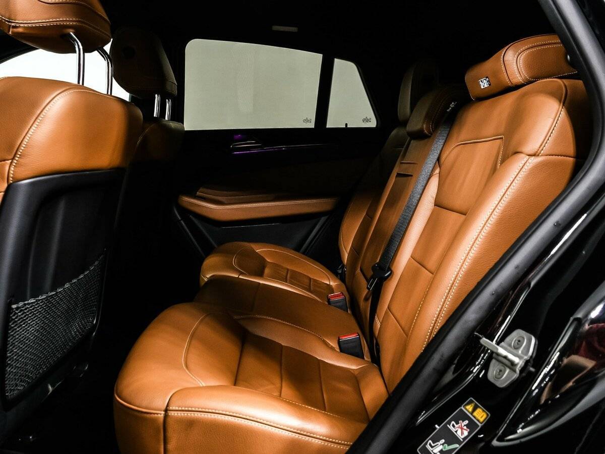 Mercedes-Benz GLE с пробегом — 2017 год. Фото: #12