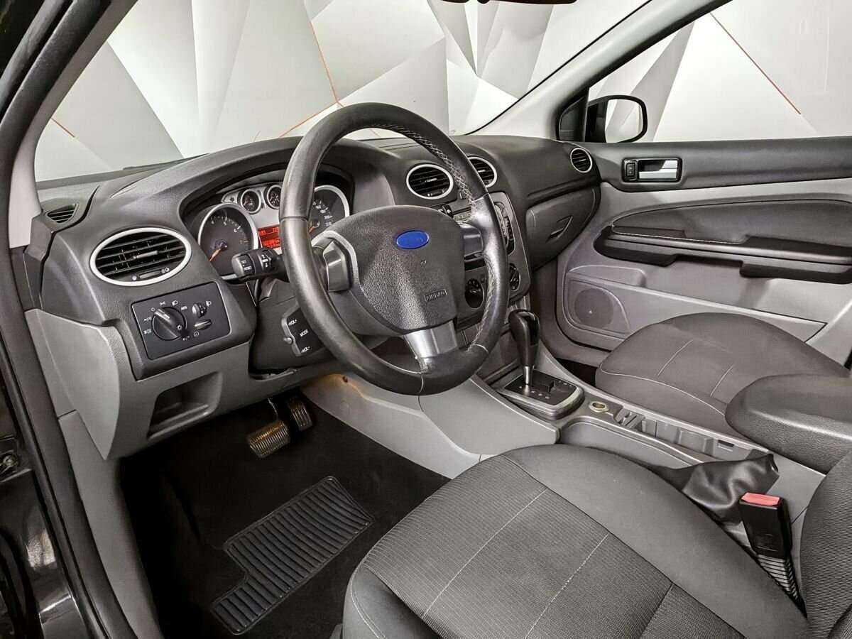 Ford Focus с пробегом — 2010 год. Фото: #13