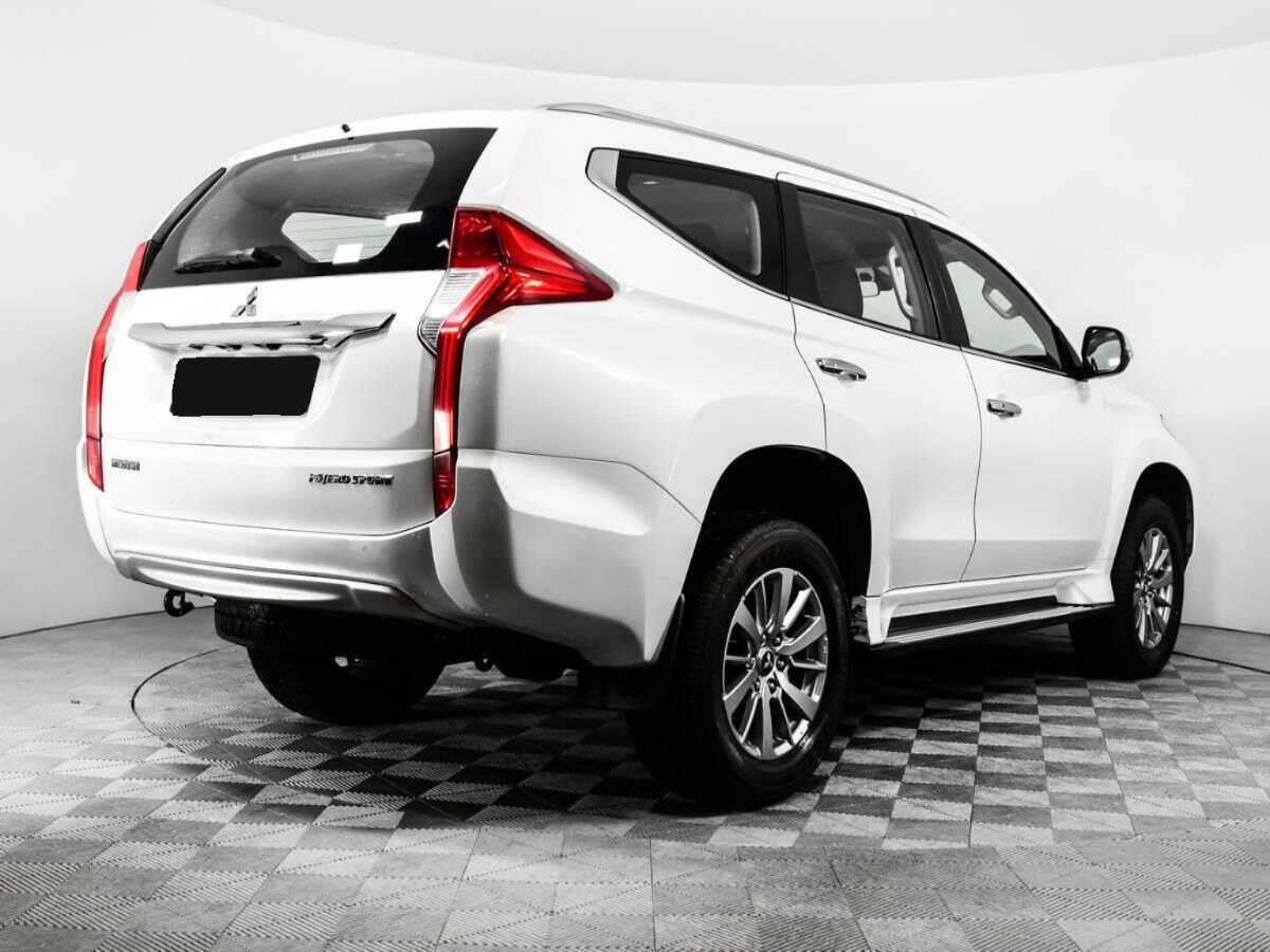 Mitsubishi Pajero Sport с пробегом — 2019 год. Фото: #4