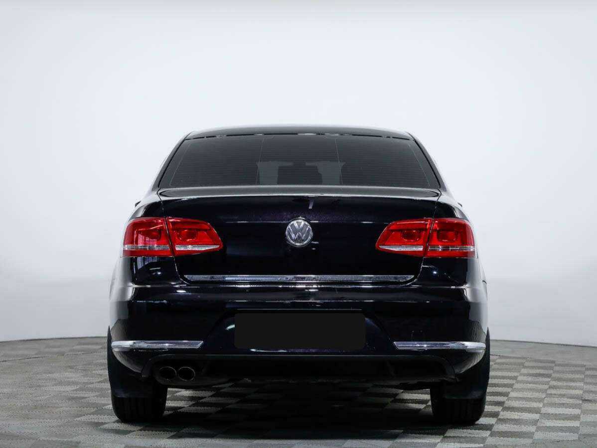 Volkswagen Passat с пробегом — 2011 год. Фото: #4