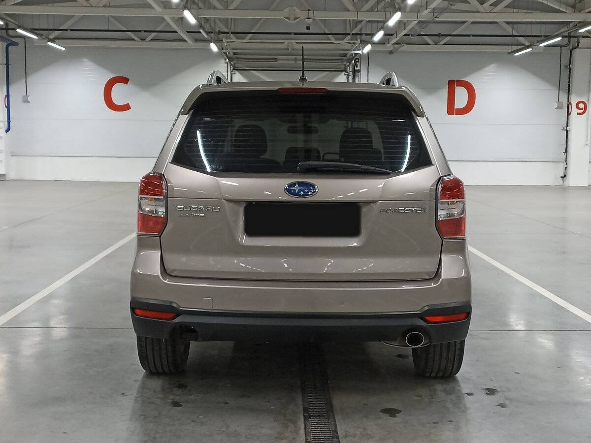 Subaru Forester с пробегом — 2014 год. Фото: #5