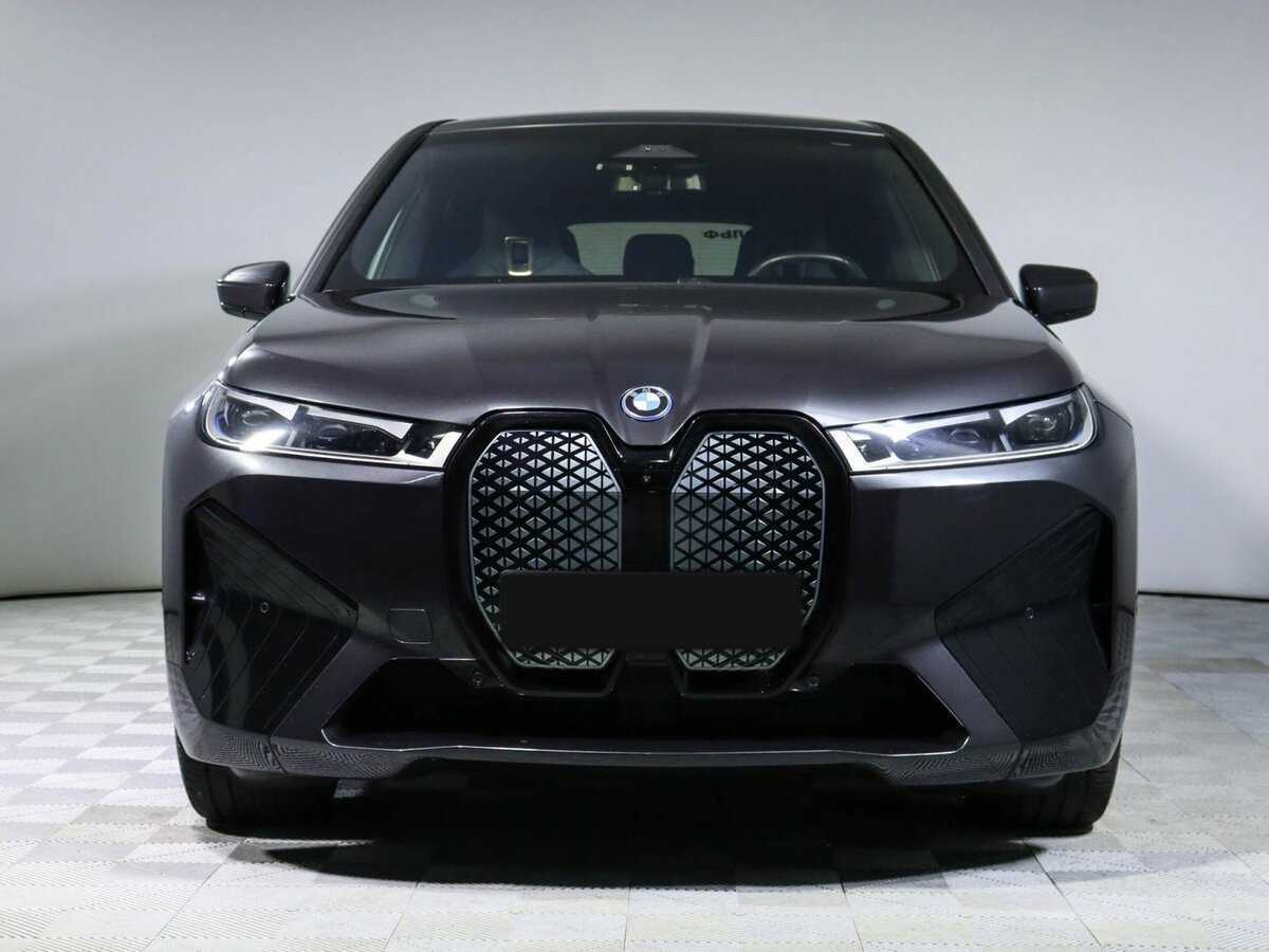 BMW iX с пробегом — 2022 год. Фото: #1