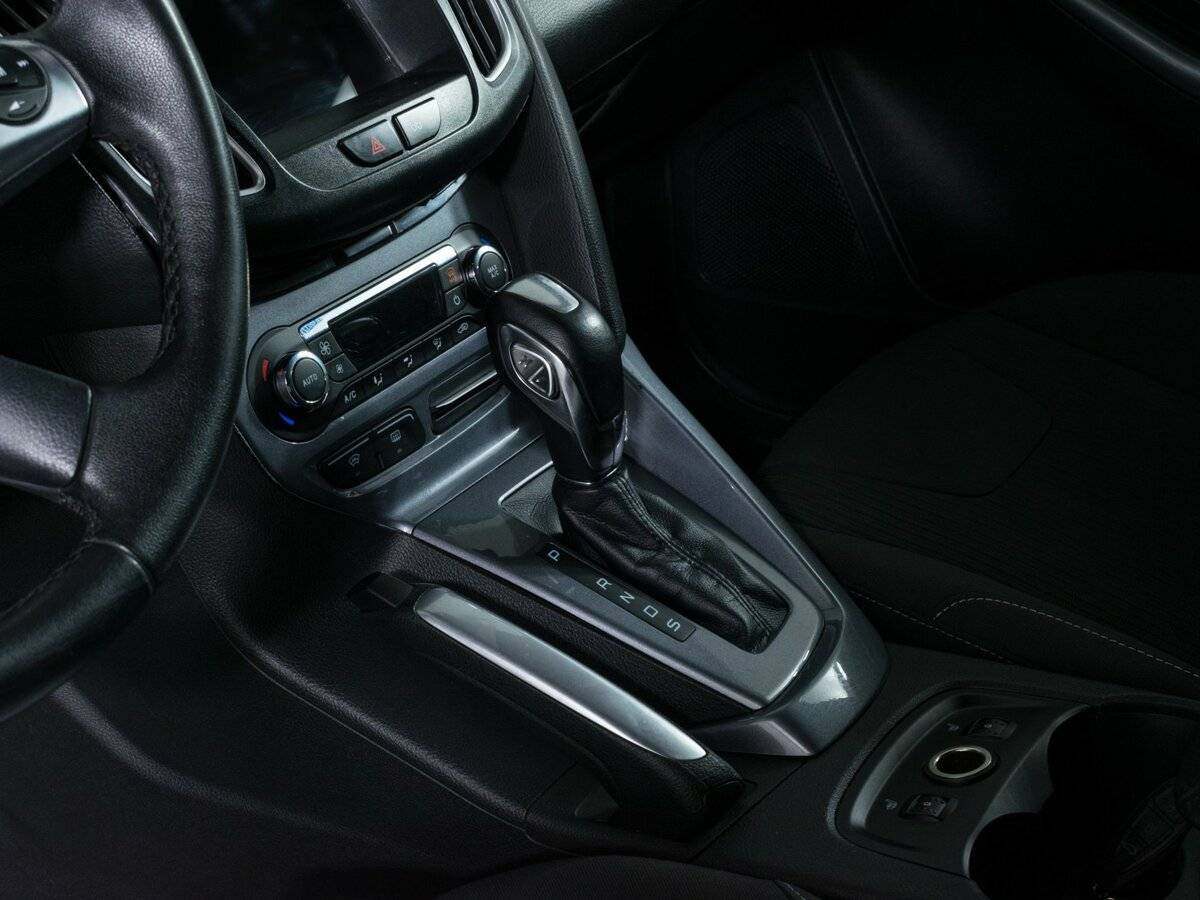 Ford Focus с пробегом — 2011 год. Фото: #12