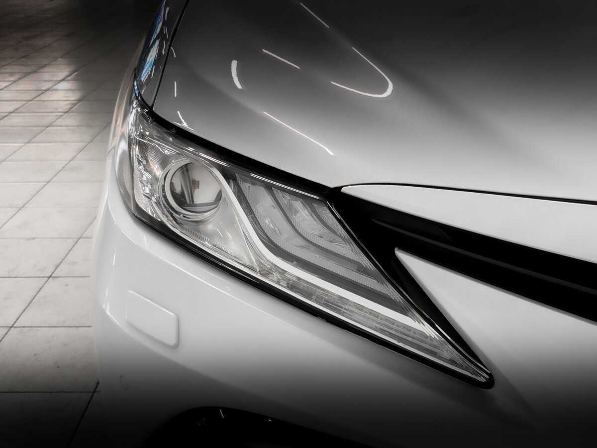 Toyota Camry с пробегом — 2022 год. Фото: #16