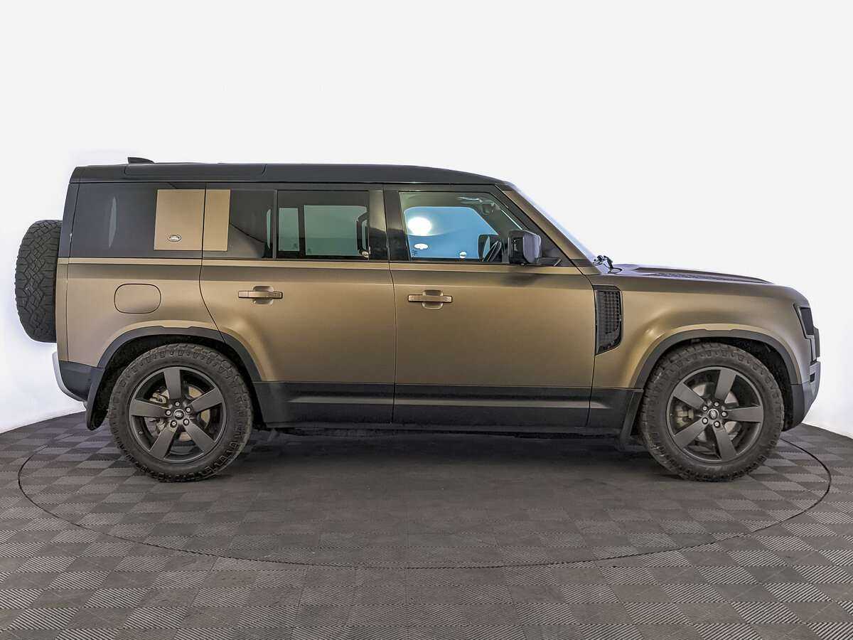 Land Rover Defender с пробегом — 2020 год. Фото: #3