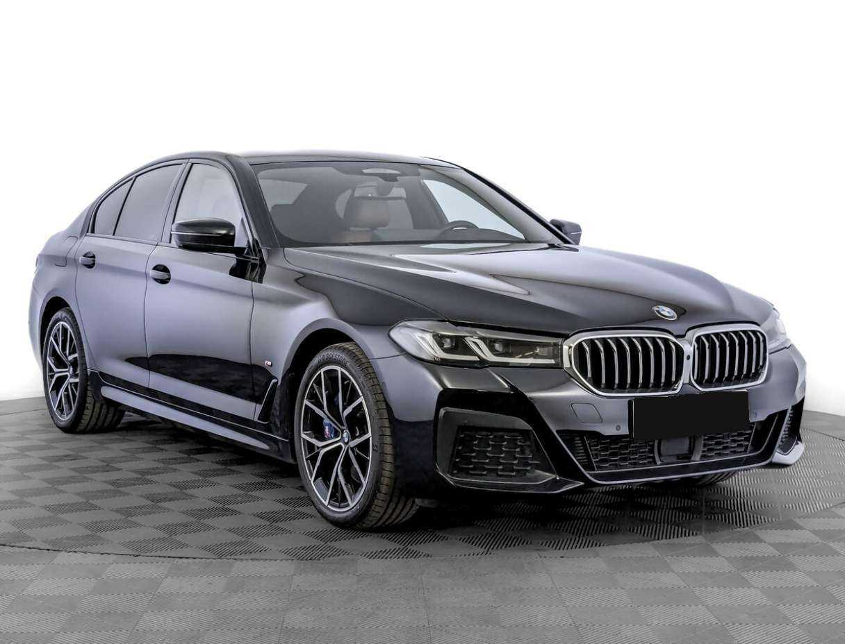 BMW 5 серии с пробегом — 2021 год. Фото: #2