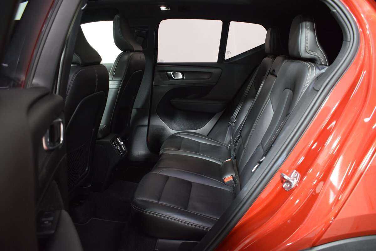 Volvo XC40 с пробегом — 2019 год. Фото: #11