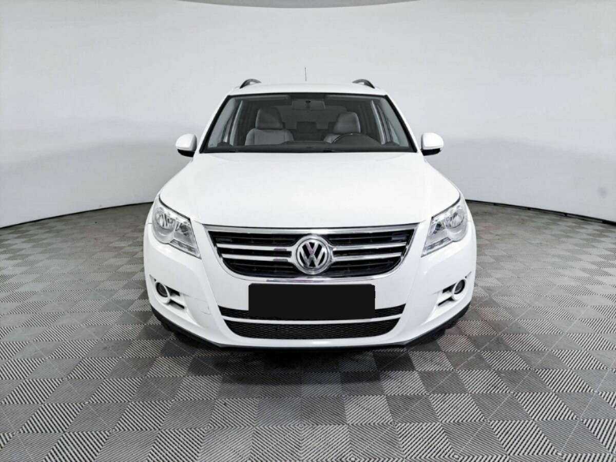 Volkswagen Tiguan с пробегом — 2010 год. Фото: #1