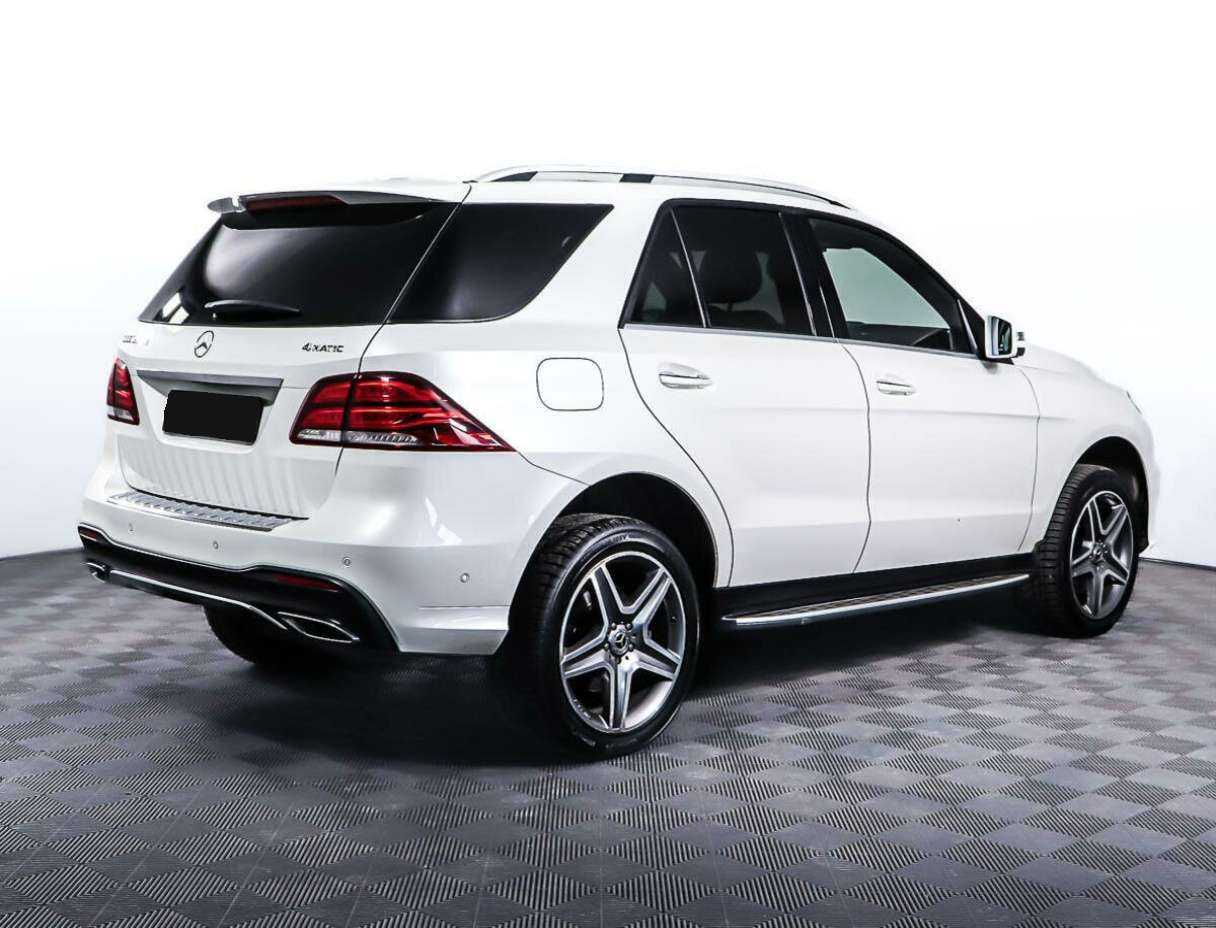 Mercedes-Benz GLE с пробегом — 2015 год. Фото: #4