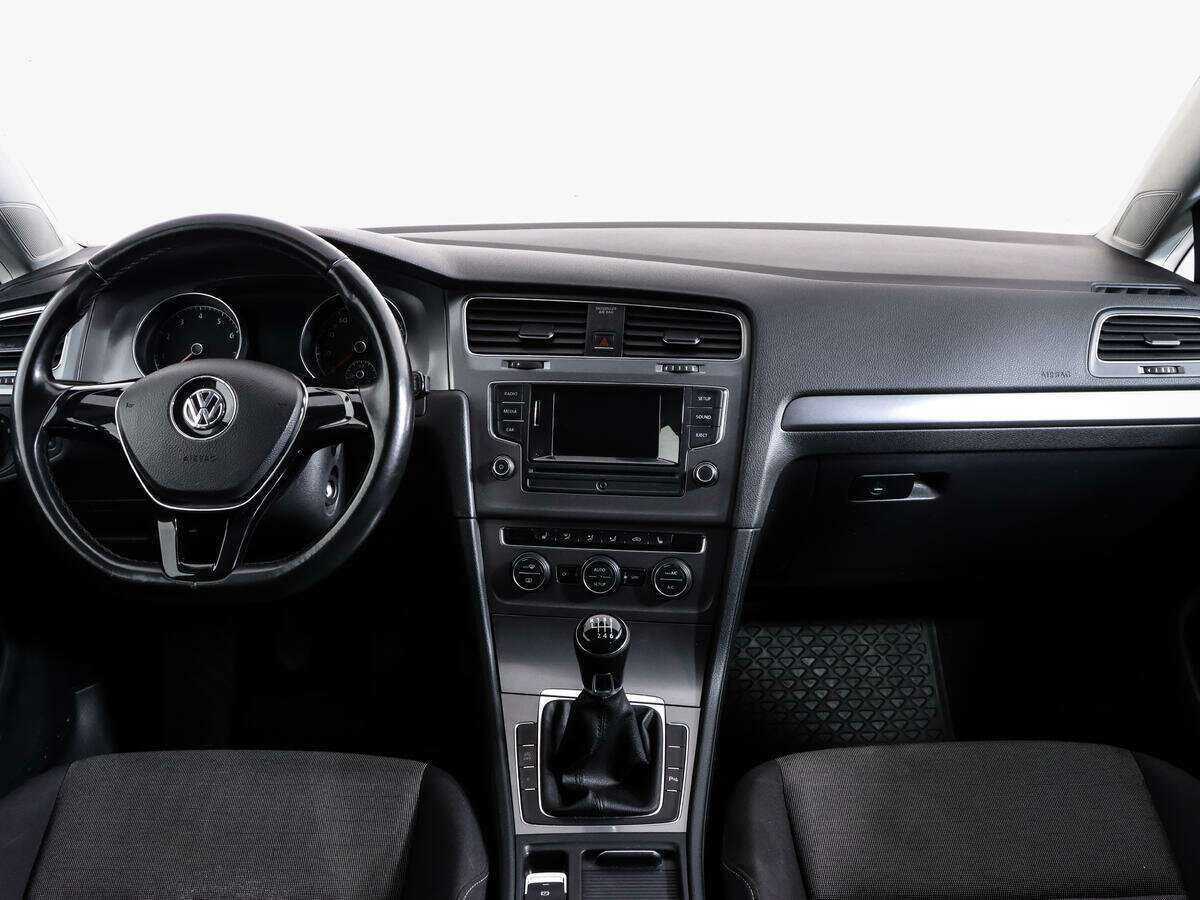 Volkswagen Golf с пробегом — 2013 год. Фото: #7