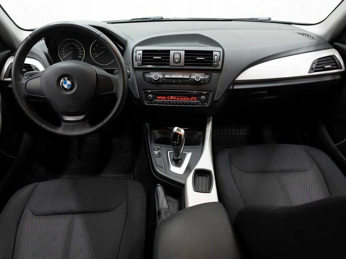 BMW 1 серии с пробегом — 2013 год. Фото: #10