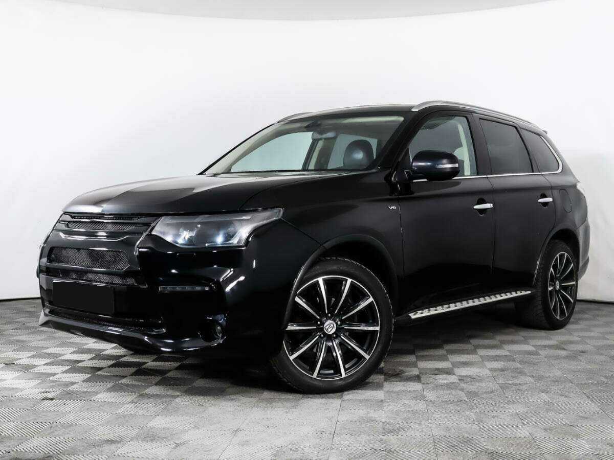 Mitsubishi Outlander с пробегом — 2014 год. Фото: #0