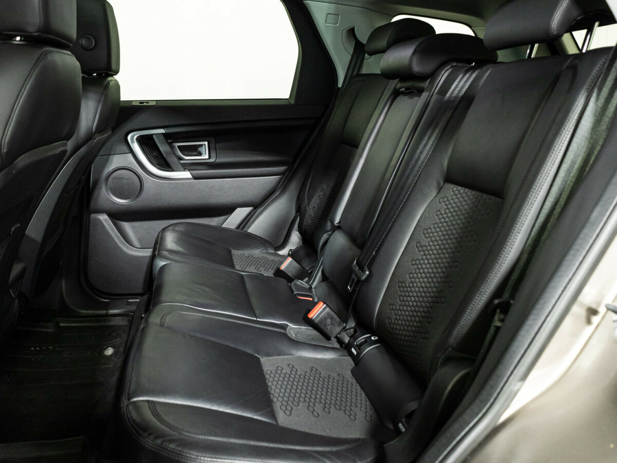 Land Rover Discovery Sport с пробегом — 2017 год. Фото: #7