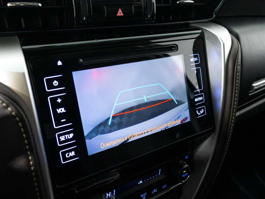 Toyota Fortuner с пробегом — 2019 год. Фото: #14
