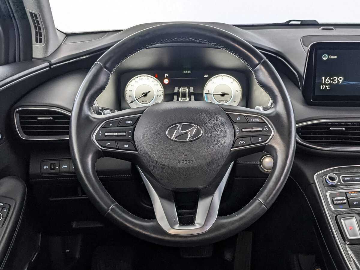 Hyundai Santa Fe с пробегом — 2021 год. Фото: #17