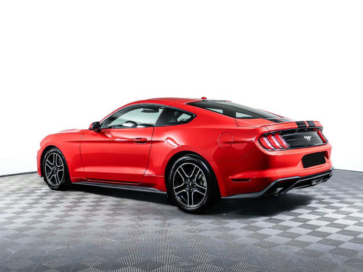 Ford Mustang с пробегом — 2020 год. Фото: #6