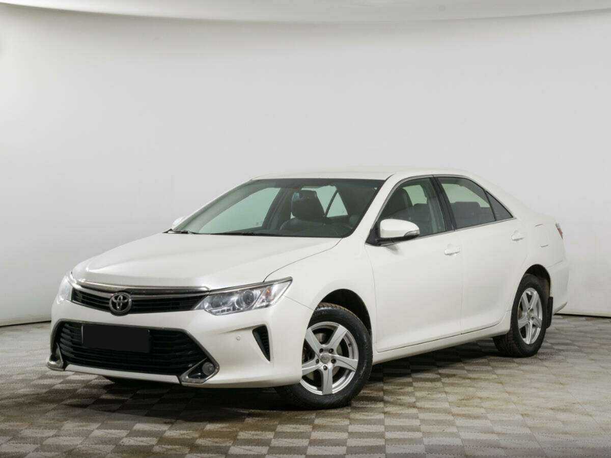 Toyota Camry с пробегом — 2016 год. Фото: #0
