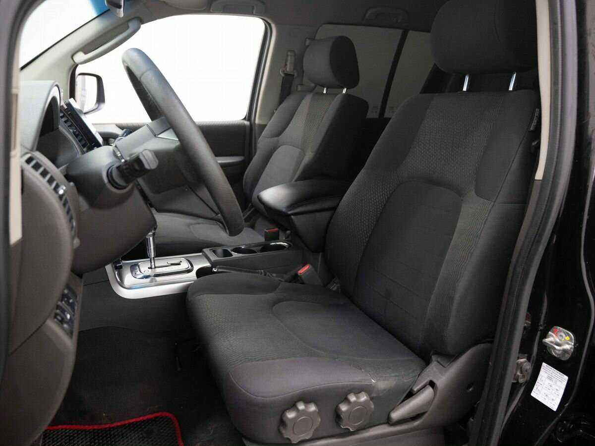 Nissan Pathfinder с пробегом — 2011 год. Фото: #6