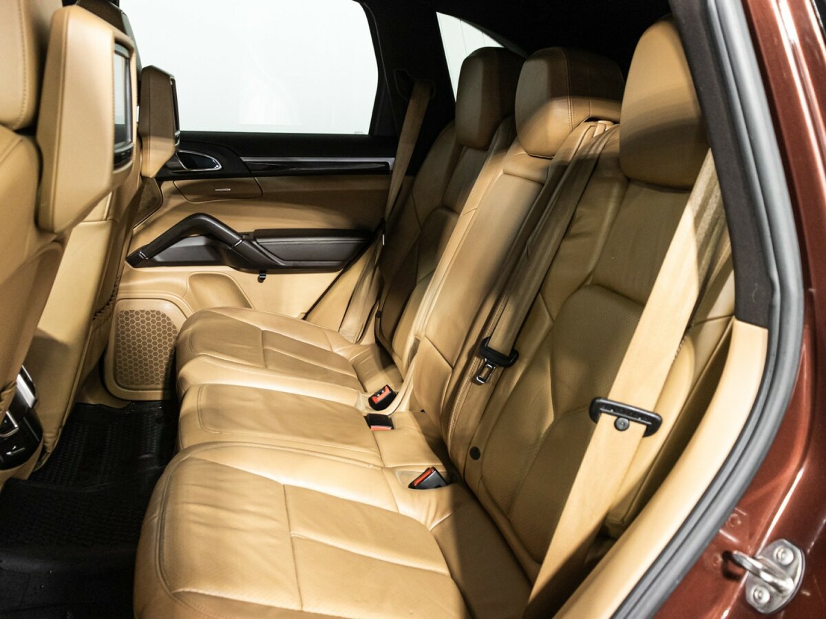 Porsche Cayenne с пробегом — 2011 год. Фото: #7