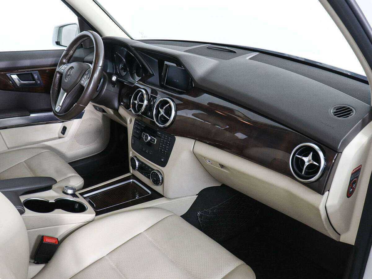 Mercedes-Benz GLK-Класс с пробегом — 2014 год. Фото: #9