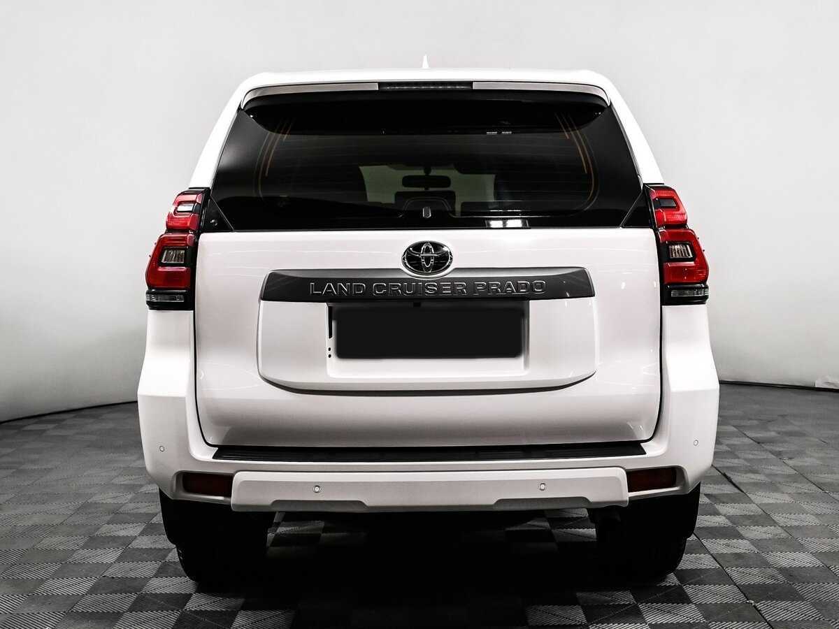 Toyota Land Cruiser Prado с пробегом — 2018 год. Фото: #5