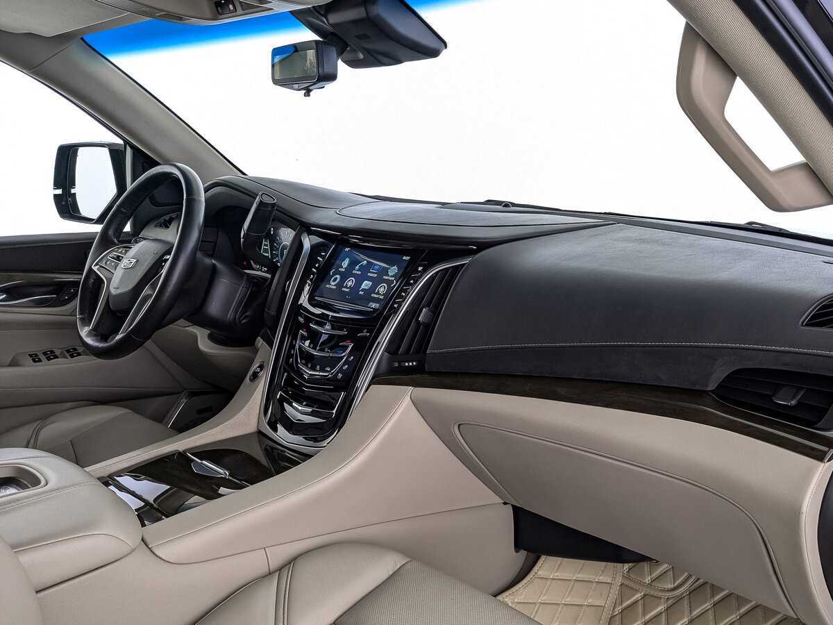 Cadillac Escalade с пробегом — 2019 год. Фото: #12
