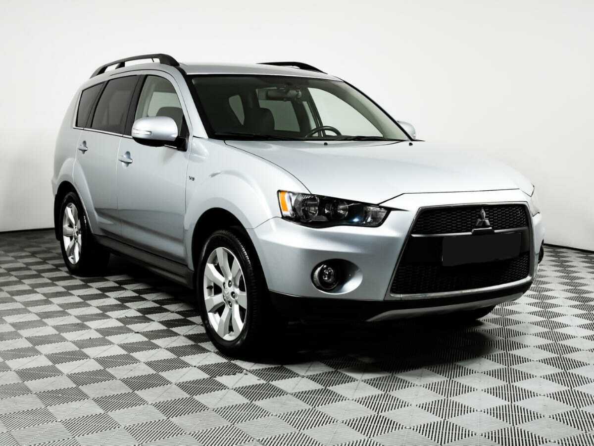 Mitsubishi Outlander с пробегом — 2011 год. Фото: #2