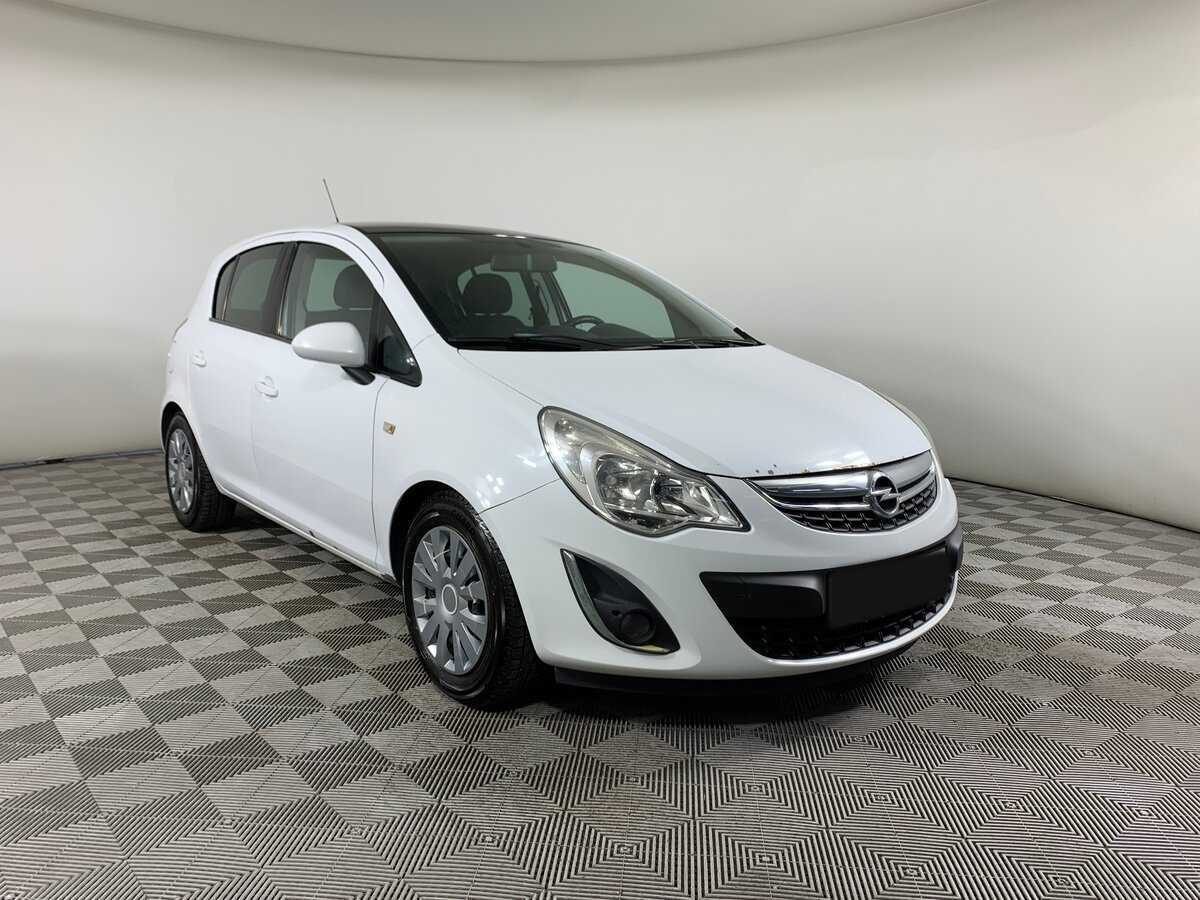 Opel Corsa с пробегом — 2011 год. Фото: #2