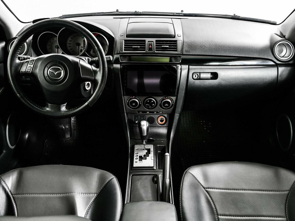 Mazda 3 с пробегом — 2007 год. Фото: #10